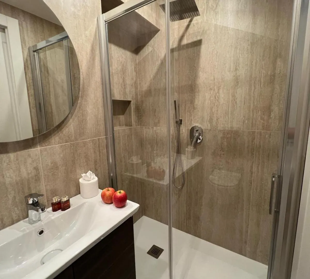 Brera Prestige Apartment Near Duomo Milan