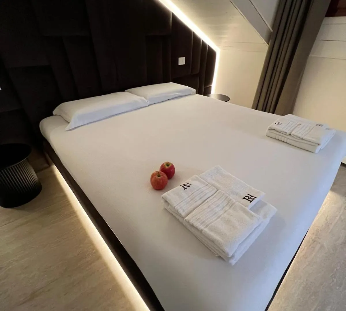 Brera Prestige Apartment Near Duomo Milaan